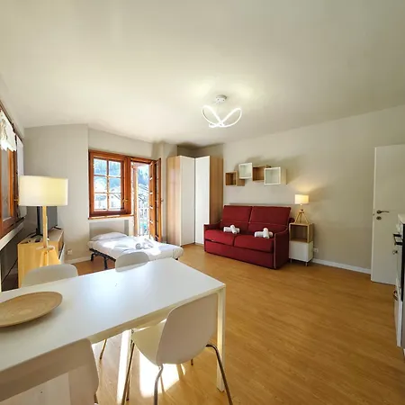 Hostdomus - Casa Ariel Cesana Torinese